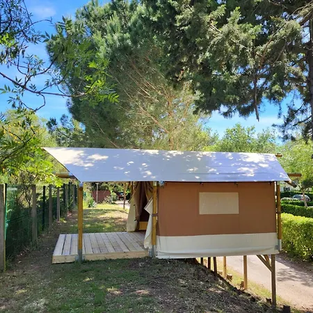 Camping Le Val De Cesse Mirepeisset Exterior foto