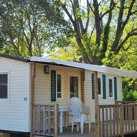 Camping Le Val De Cesse Mirepeisset Exterior foto