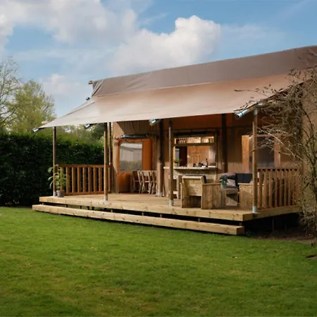 Camping Le Val De Cesse Mirepeisset Exterior foto