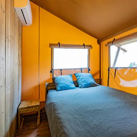 Camping Le Val De Cesse Mirepeisset Habitación foto