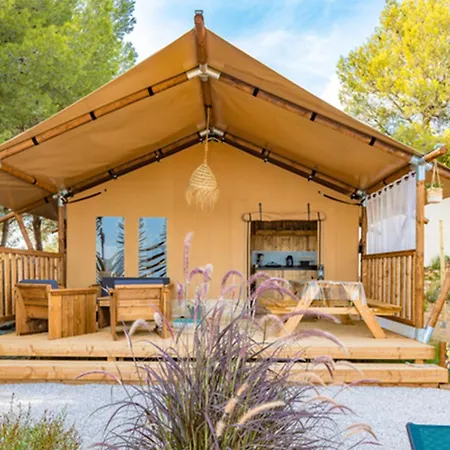 Camping Le Val De Cesse Mirepeisset Exterior foto