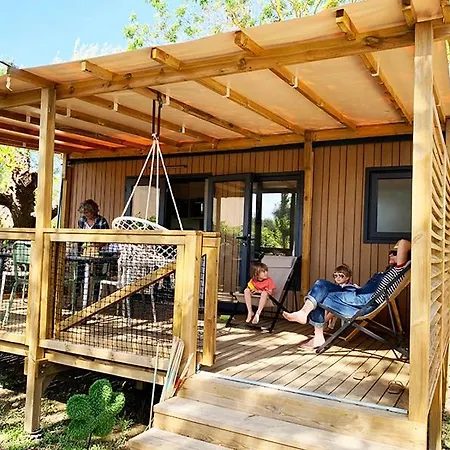 Camping Le Val De Cesse Mirepeisset Exterior photo